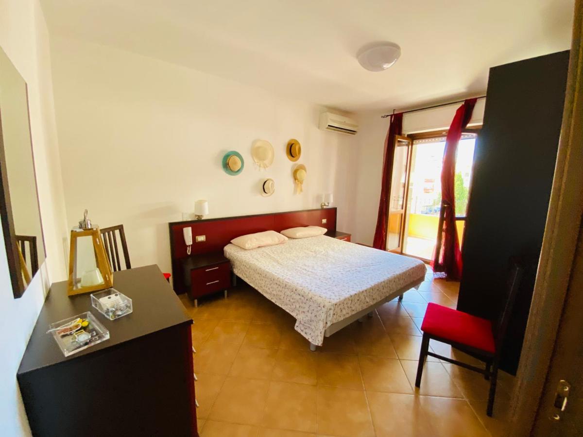 Iniziocasa - Self Check-In Villa Алгеро Екстериор снимка